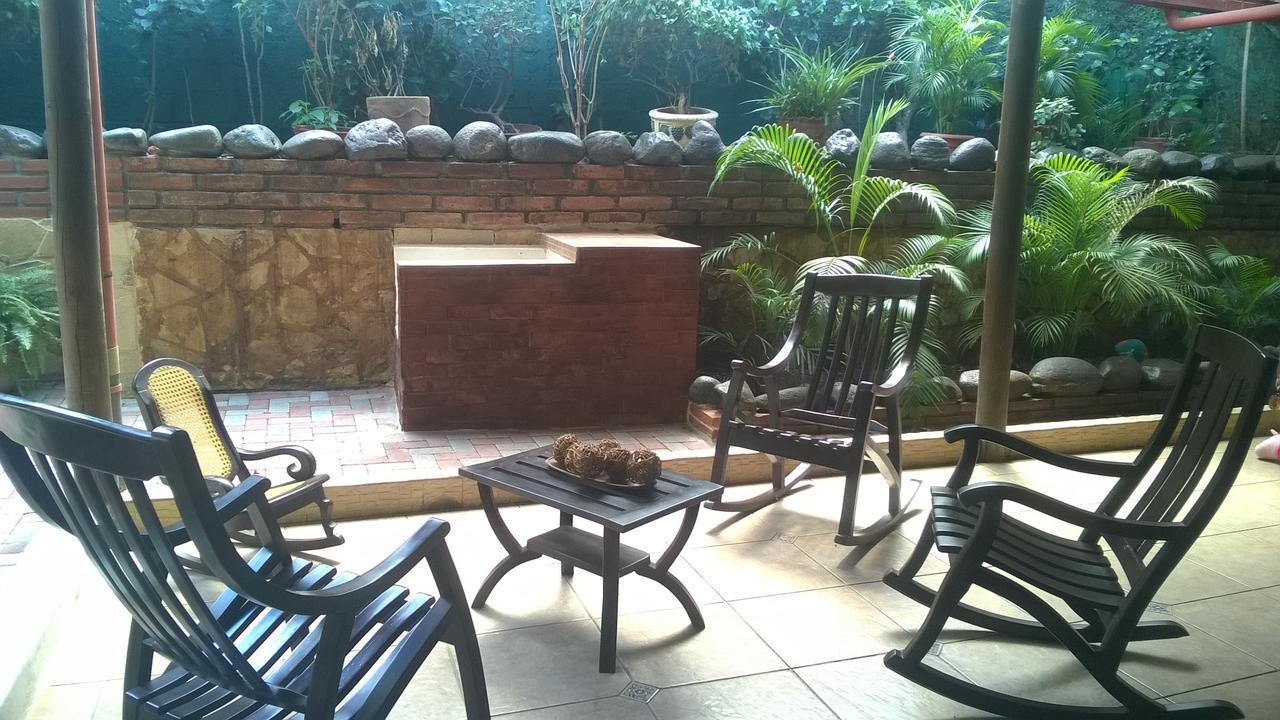 Hotel Casa De Angeles Managua Exterior foto